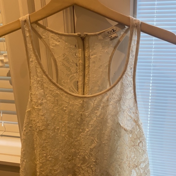 Forever 21 small lace tank - Picture 3 of 3